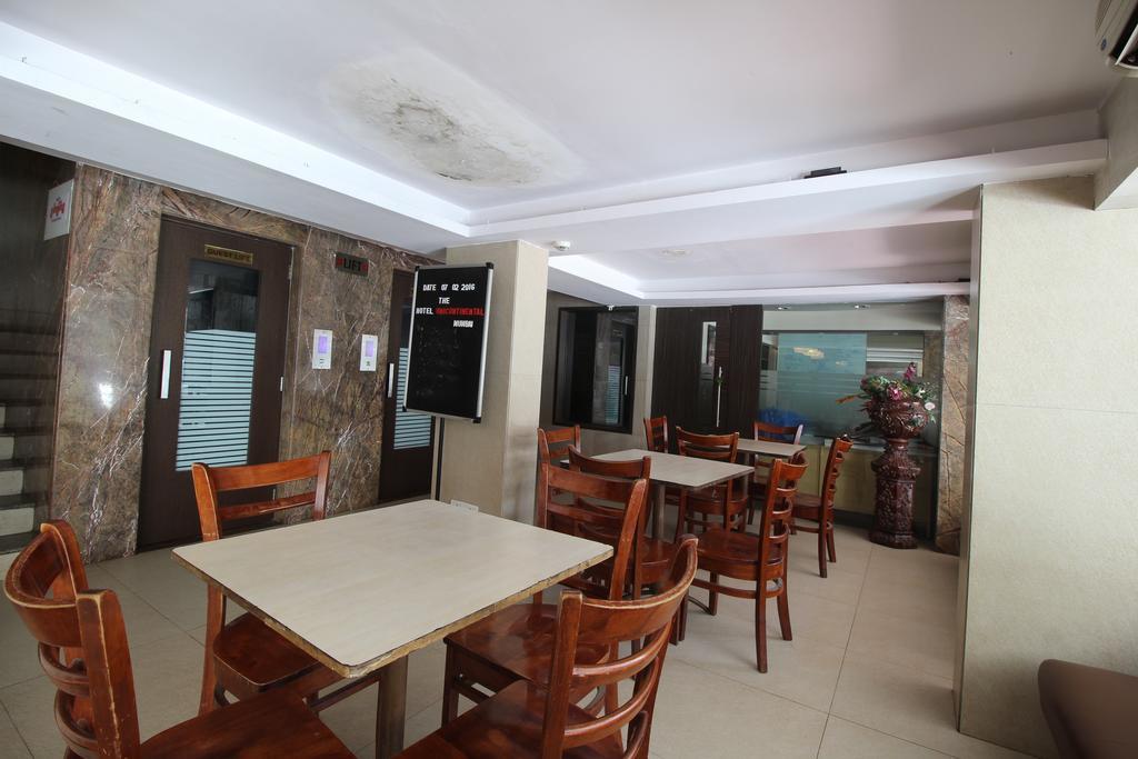 Hotel Samrat Mumbai Exteriör bild