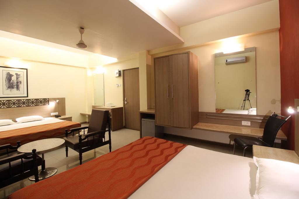 Hotel Samrat Mumbai Rum bild
