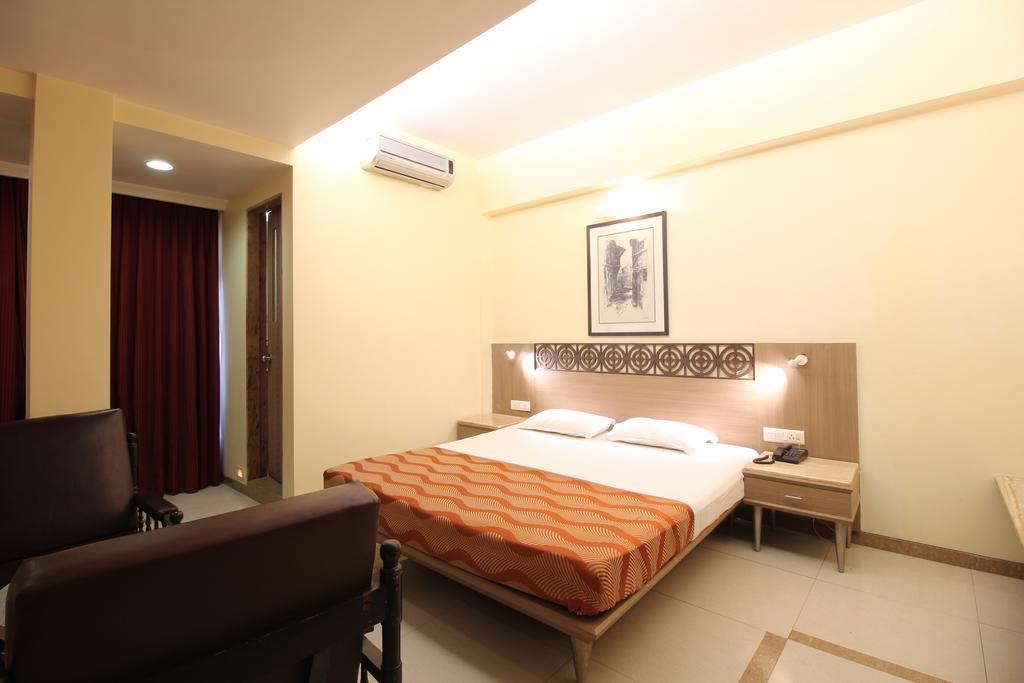 Hotel Samrat Mumbai Rum bild