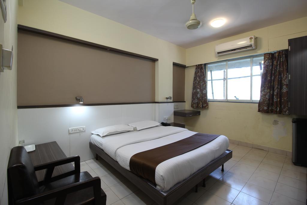 Hotel Samrat Mumbai Rum bild