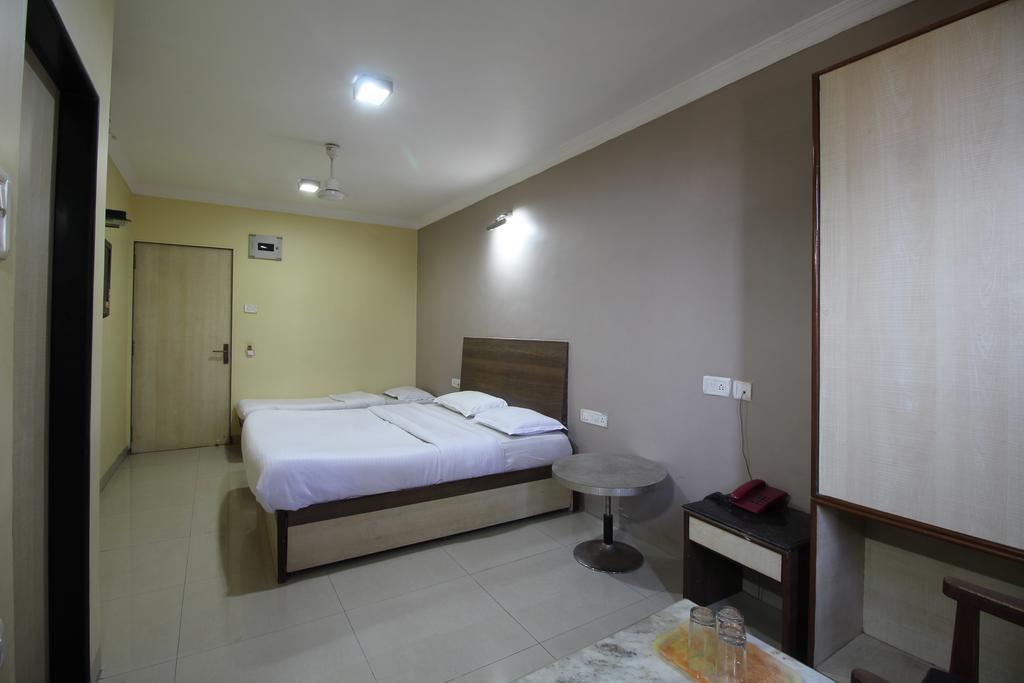 Hotel Samrat Mumbai Rum bild