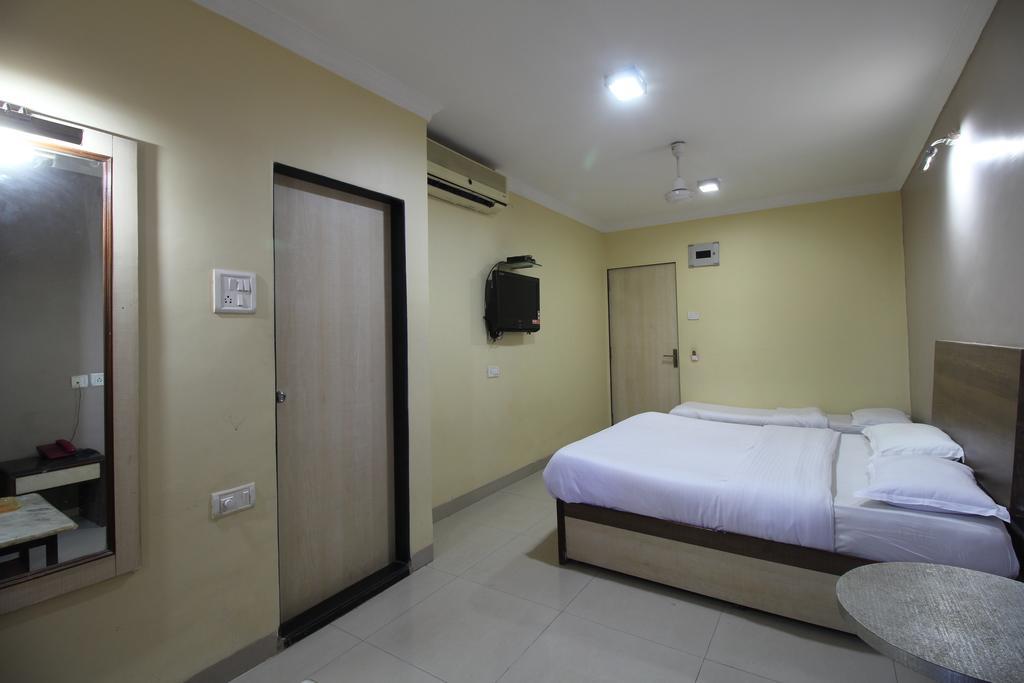 Hotel Samrat Mumbai Rum bild