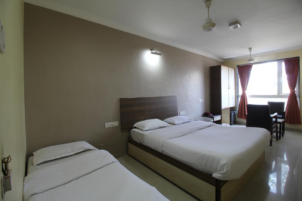 Hotel Samrat Mumbai Rum bild