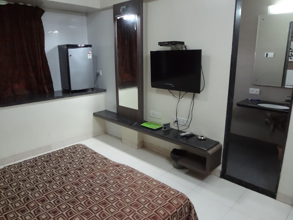 Hotel Samrat Mumbai Exteriör bild