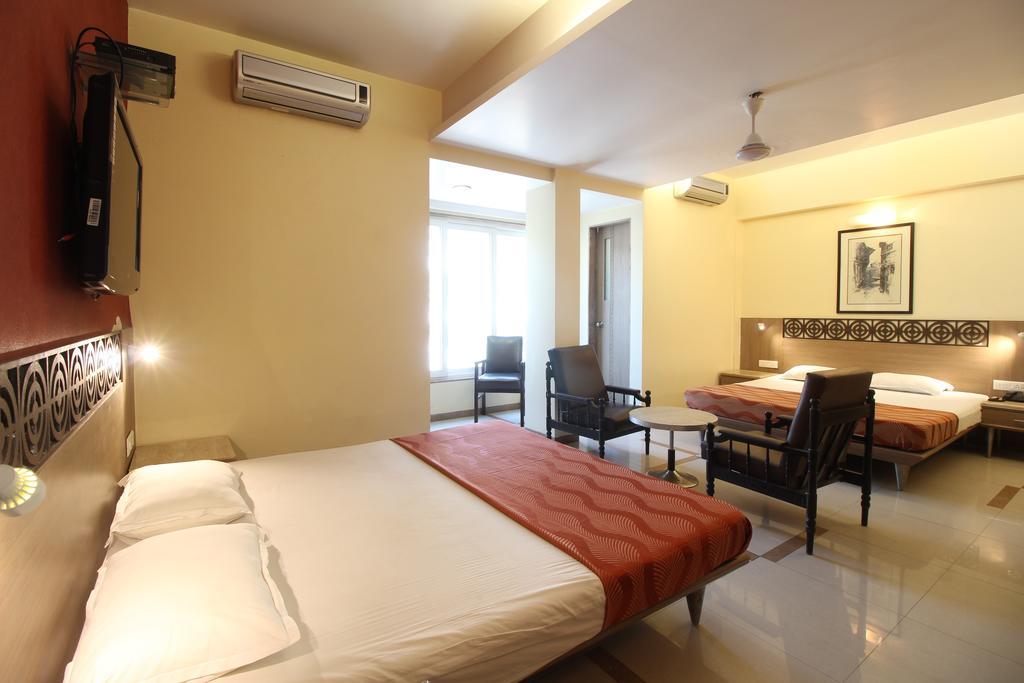Hotel Samrat Mumbai Rum bild